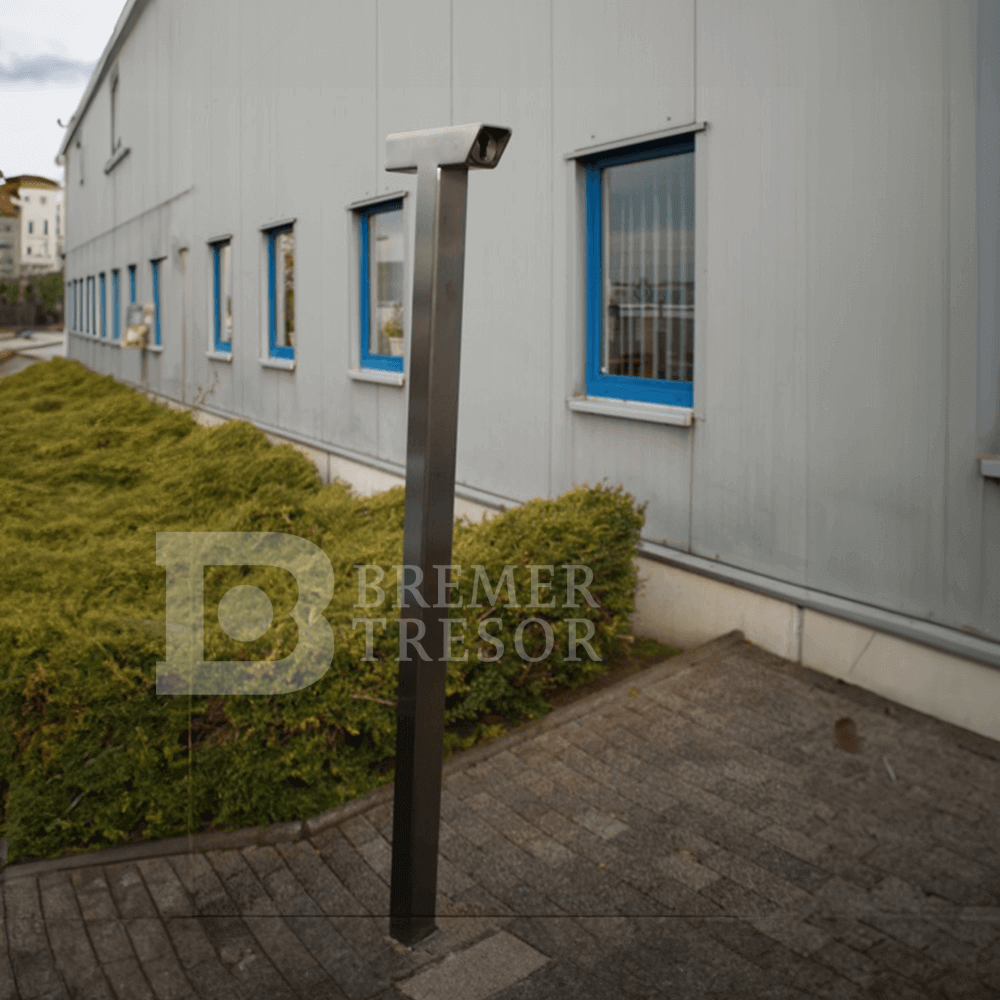 Pylo - Edelstahlsäule mit Rohrtresor (160cm hoch)