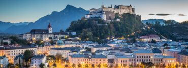 Blick auf die Festung Hohensalzburg und die Altstadt – Bremer Tresor liefert und montiert Tresore in Salzburg und im gesamten Bundesland.